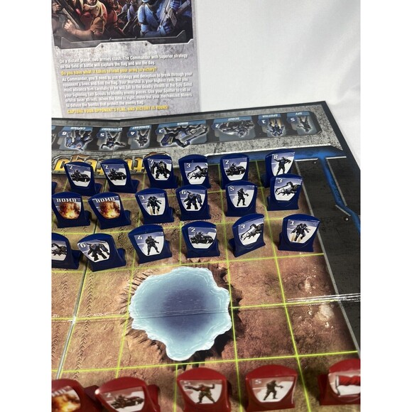 Stratego 2011 Classic Battlefield Strategy Board Game Spin Master Complete - Picture 11 of 14